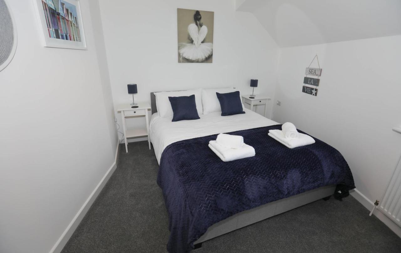 Exmouth - Apartment 2, Strand House - Modern 2 Bedroom Apartment, Perfect Location For Access To Beach & Town Centre - Sleeps 4 Guests - Hosted By Rentmyhouse מראה חיצוני תמונה
