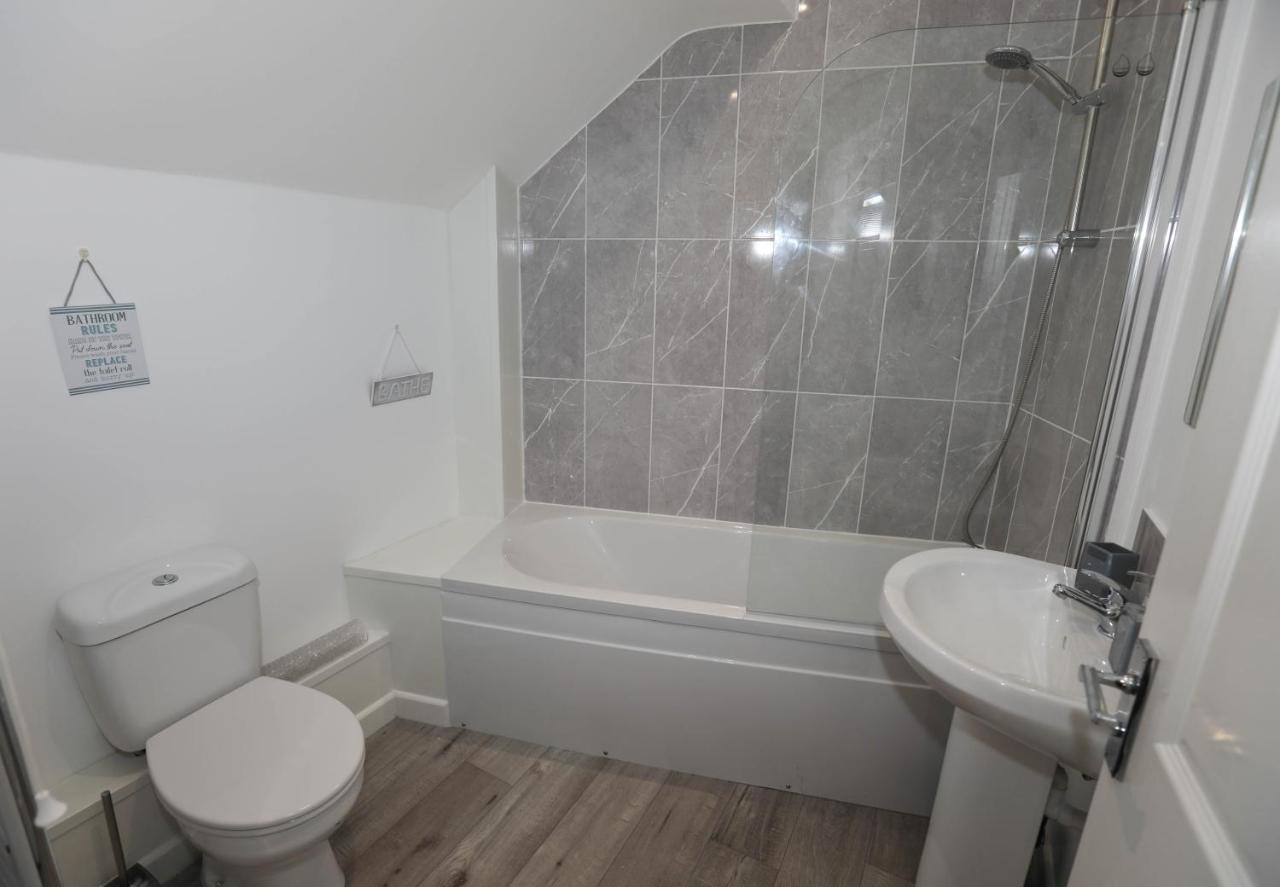 Exmouth - Apartment 2, Strand House - Modern 2 Bedroom Apartment, Perfect Location For Access To Beach & Town Centre - Sleeps 4 Guests - Hosted By Rentmyhouse מראה חיצוני תמונה