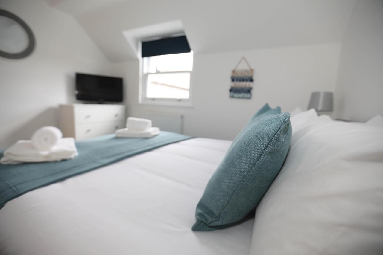 Exmouth - Apartment 2, Strand House - Modern 2 Bedroom Apartment, Perfect Location For Access To Beach & Town Centre - Sleeps 4 Guests - Hosted By Rentmyhouse מראה חיצוני תמונה