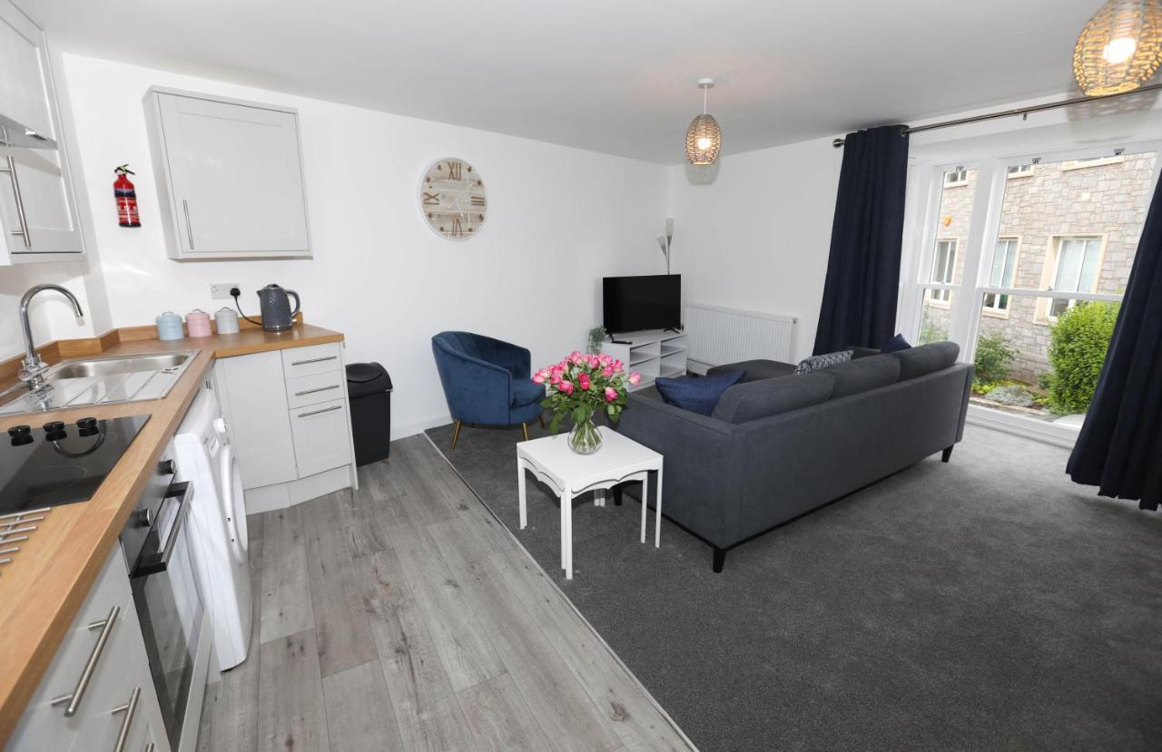 Exmouth - Apartment 2, Strand House - Modern 2 Bedroom Apartment, Perfect Location For Access To Beach & Town Centre - Sleeps 4 Guests - Hosted By Rentmyhouse מראה חיצוני תמונה